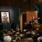 Flere av Pablo Picassos verker er blant de dyreste i auksjonshistorien. «Dora Maar au chat» eller «Dora Maar med katt» ble auksjonert bort for 83,4 millioner dollar da den gikk under hammeren ved Sotheby's i London i 2006.