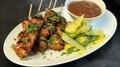 Kyllingsatay med peanøttsaus - Mat - NRK