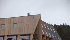 Spennende arkitektur med hentydning til Preikestolplatået