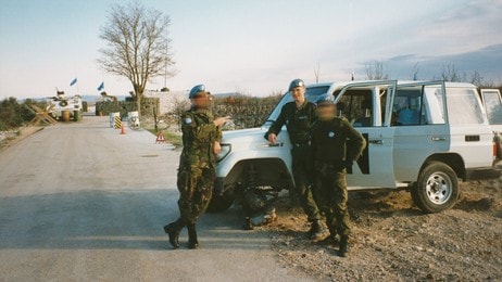 FN-obervatørene punkterte på spikermatte (Foto: privat)