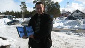 Rektor Lars Joar Halonen čájeha oahppogihppagiid.