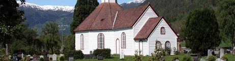 Innvik kyrkje (Foto: Ottar Starheim/NRK)