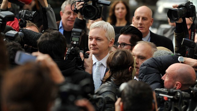 Julian Assange på vei inn til retten 2. november (Foto: BEN STANSALL/Afp) Julian Assange på vei inn til retten 2. november (Foto: BEN STANSALL/Afp)
