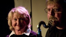 Karin Krog og John Surman (Foto:Geir Birkeland, VossaJazz) Karin Krog og John Surman (Foto:Geir Birkeland, VossaJazz)