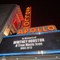 Det legendariske Apollo-teatret i Harlem, New York minnes Whitney Houston etter at dødsfallet ble kjent lørdag lokal tid.
