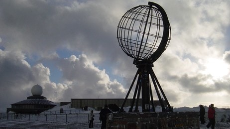 Nordkapp globus (Foto: Atle Markeng/NRK)