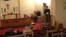 Minnestund i Gressvik kirke (Foto: Anders Winlund/NRK) Minnestund i Gressvik kirke (Foto: Anders Winlund/NRK)
