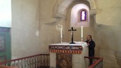 Her kan det skjule seg en skatt - Alteret i Gildeskål kirke kan skjule en skatt som vil vekke oppsikt over hele Europa. Relikviene etter helgenen Thomas Becket.