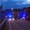 E6 ble stengt i en lengre periode etter ulykka.