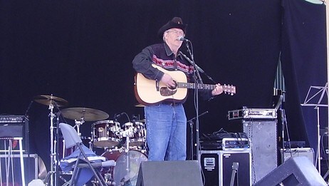 Hank Buster på konsert i Målselv (Foto: Inger Bjerkli) Hank Buster på konsert i Målselv (Foto: Inger Bjerkli)