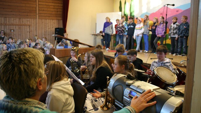 Solevåg barneskole musikal (Foto: Frieda Wik/NRK) Solevåg barneskole musikal (Foto: Frieda Wik/NRK)