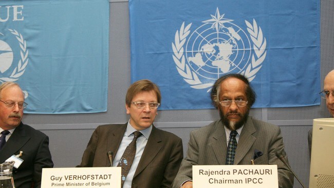 FNs klimapanel (Foto: GERARD CERLES/AFP)