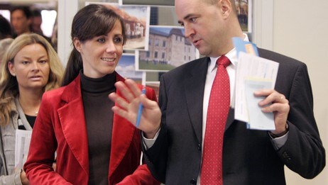 Fredrik Reinfeldt saman med kona Filippa Reinfeldt (Foto: Sven Nackstrand, SVEN NACKSTRAND) Fredrik Reinfeldt saman med kona Filippa Reinfeldt (Foto: Sven Nackstrand, SVEN NACKSTRAND)