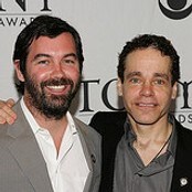 Duncan Sheik (t.v.) og Steven Sater (Foto: www.duncansheik.com) Duncan Sheik (t.v.) og Steven Sater (Foto: www.duncansheik.com)