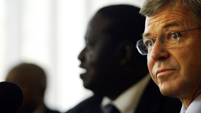 Kjell Magne Bondevik (Foto: TONY KARUMBA/Scanpix/AFP) Kjell Magne Bondevik (Foto: TONY KARUMBA/Scanpix/AFP)