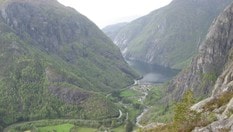 Svenuten mot Fjæra