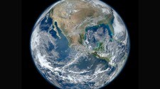 Sylskarpt portrett av jorda (Foto: NASA/NOAA/GSFC/Suomi NPP/VIIRS/Norman Kuring)