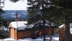 Grønknutkoia på Holleia- vakkert beliggende med utsyn mot Norefjell. 
Her er du nesten garantert alene!