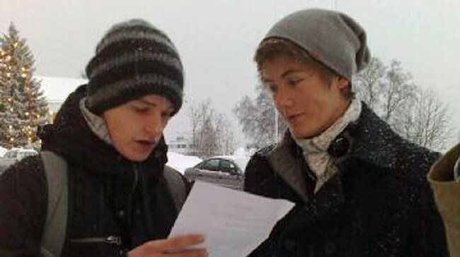 Kongsbakken-elevene Johannes Meløe og Ole Erik Elverhøi Sørlie. (Foto: Turi Enoksen/NRK) Kongsbakken-elevene Johannes Meløe og Ole Erik Elverhøi Sørlie. (Foto: Turi Enoksen/NRK)