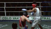 David Haye slår knockout på Frode Steinsvik - 18 år gammel var Haye i Norge og deltok i en bokselandskamp mellom Norge og England.Kampen mot Nordmannen varte bare i en runde.