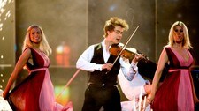 Alexander Rybak i finalen i Moskva (Foto: PONTUS LUNDAHL/SCANPIX) Alexander Rybak i finalen i Moskva (Foto: PONTUS LUNDAHL/SCANPIX)