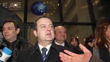 Serbias statsminister Ivica Dacic. (Foto: Yves Logghe/Ap) Serbias statsminister Ivica Dacic. (Foto: Yves Logghe/Ap)