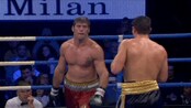 Høydepunkter fra verdensserien i boksing - Høydepunkter fra AIBA verdenserien i boksing. 
1. Erik Pfeifer - Istvan Bernath.
2. Xhek Paskali - William Carroll Williams. 
3. Clemente Russo - Rostyslav Arkhypenko.
4. William Martin Mclaughlin - Dmytro Mytrofanov.
5. Juan Pablo Romero - Ahmed Mejri.
6. Elias Emigdio - Vincent Legrand
7. Yamil Alberto Peralta Jara- Michal Gerlecki
8. Juan Javier Carrasco Herrera - Jacek Adam Wylezol
