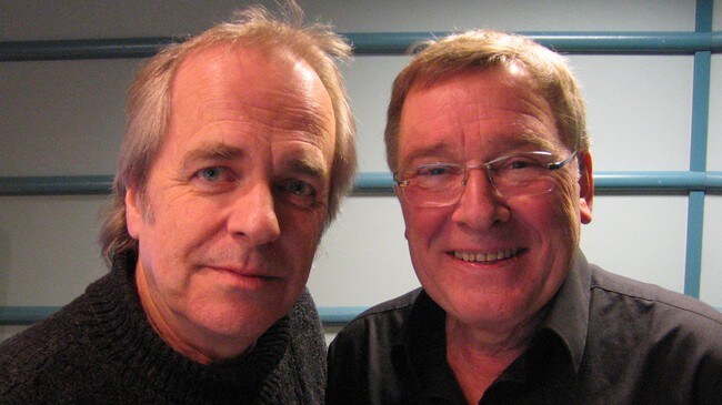 Eigil Berg og Vidar Lønn-Arnesen i studio (Foto: Thomas Alkärr/NRK)