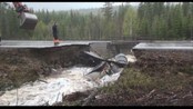 Rv. 3 kollapser ved Atna - Flommen vasket bort deler av rv. 3 ved Atna.