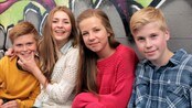 MGPjr 2013: Unik4s første videoblogg - Alle finalistene har videoblogget fra årets MGPjr-leirskole. Her forteller a-stream om sin opplevelse. Hvordan var det å møte de andre finalistene og hva syntes de om årets felleslåt? 