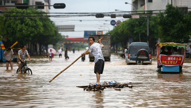Flom i Kina. (AP) Flom i Kina. (AP)