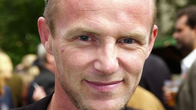 Jo Nesbø sliter med stemmen. (Foto: Erlend Aas/Scanpix)