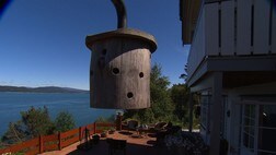 Lampe i hagen i Rutledal (Foto: Heidi Lise Bakke/NRK)