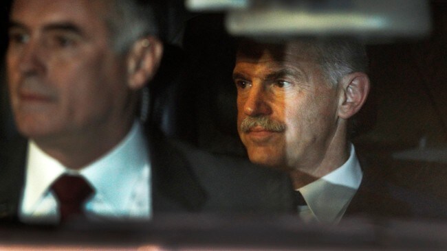 George Papandreou (Foto: YIORGOS KARAHALIS/Reuters) George Papandreou (Foto: YIORGOS KARAHALIS/Reuters)