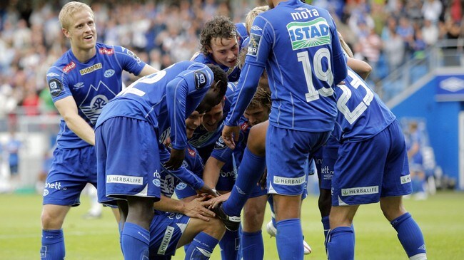 Moldespillerne feirer Jose Mota sitt 5-1 mål. (Foto: Ekornesvåg, Svein Ove/SCANPIX) Moldespillerne feirer Jose Mota sitt 5-1 mål. (Foto: Ekornesvåg, Svein Ove/SCANPIX)