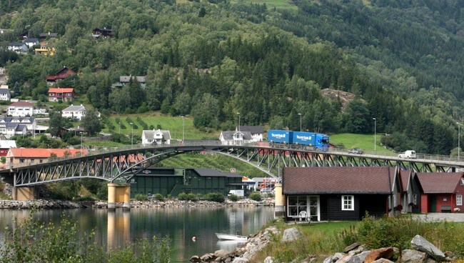 Loftesnesbrua (Foto: Kjell Arvid Stølen/NRK) Loftesnesbrua (Foto: Kjell Arvid Stølen/NRK)