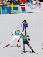 Claudia Nystad og Anna Haag i spurt (Foto: Issei Kato/Scanpix/Reuters)