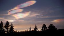 Perlemorskyer over Finnmark (Foto: Bjarne H. Sætrang)