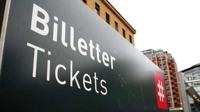 Billettautomat (Foto: Kim Jansson/NRK) Billettautomat (Foto: Kim Jansson/NRK)