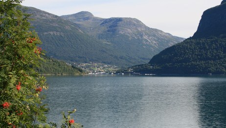Stryn sett frå Årholen (Olden-Innvik) (Foto: Kjell Arvid Stølen/NRK)