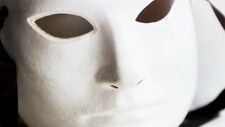 Teatermaske (Foto: Aasen, Birgitte/Aftenposten) Teatermaske (Foto: Aasen, Birgitte/Aftenposten)