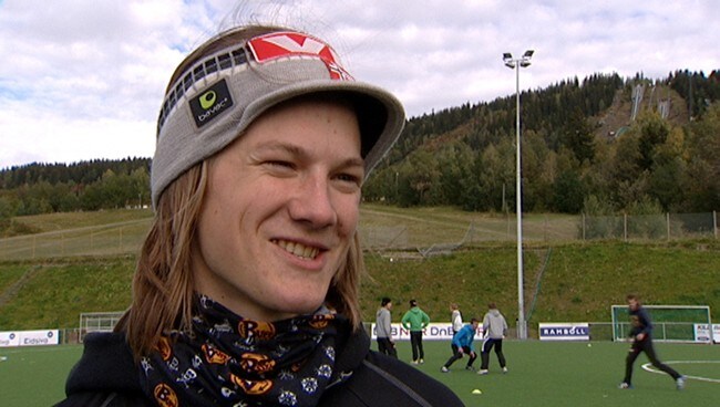 Landslagshopper Tom Hilde flyttet tirsdag til  Lillehammer.  (Foto: Arvid Torsgard/NRK)