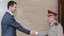 President Bashar al-Assad og stabssjef Ali Abdullah Ayub (Foto: HO/Afp) President Bashar al-Assad og stabssjef Ali Abdullah Ayub (Foto: HO/Afp)