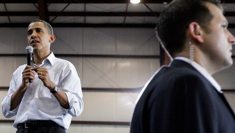 Barack Obama og Secret Service (Foto: AP Photo/Alex Brandon)