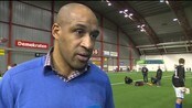 Deane om kampen - Trener Brian Deane kunne ikke si seg annet enn fornøyd med sluttresultatet mot Vålerenga. Han sier at det er umulig for han å bli sint på gutta etter en slik innsats.

