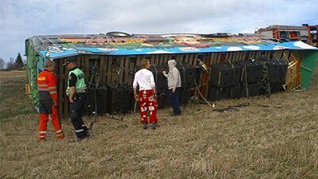 Buss med 22 russ velta (Foto: Jan Egil Løvbakk)