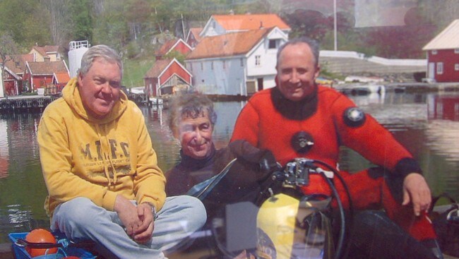 De tre dykkerne som fant vraket. (Foto: Privat)