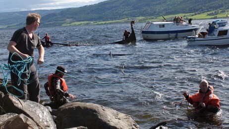 Vikingskip kantret på Mjøsa (Foto: Hanne Stine Kind/NRK)