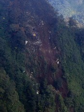 Russisk fly styrtet i Indonesia (Ap) Russisk fly styrtet i Indonesia (Ap)