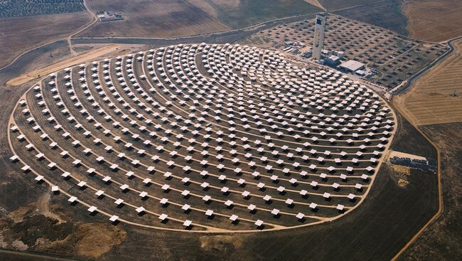 Solkraftverk i Spania (solstråledrevet varmekraftverk) (Foto: AP Photo/Solar Systems/AP) Solkraftverk i Spania (solstråledrevet varmekraftverk) (Foto: AP Photo/Solar Systems/AP)